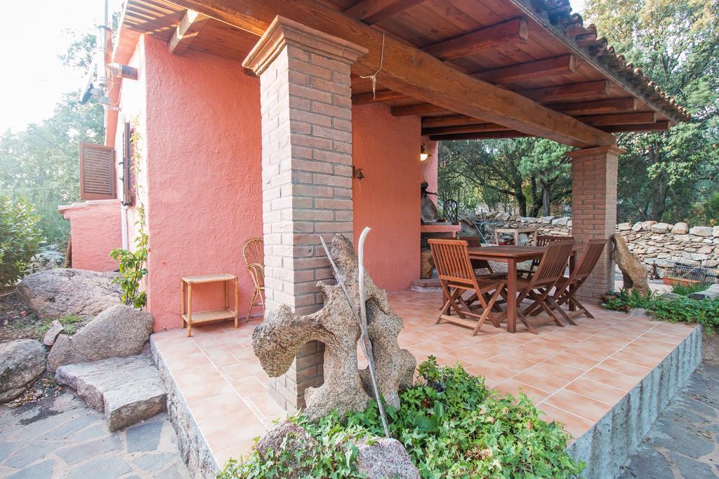 Casa Vacanze San Pantaleo Villa Exterior photo